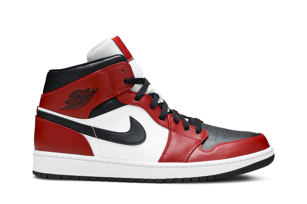 Tênis Air Jordan 1 Mid Chicago Black Toe Vermelho/Preto