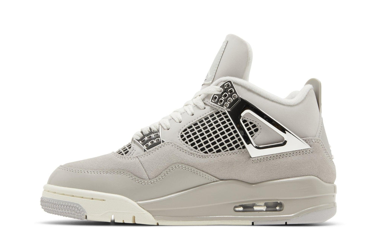 Tênis Air Jordan 4 Frozen Moments Cinza